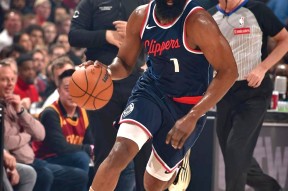 风云突变洛杉矶快船赛前官宣签约，荷甲版图或变，气氛紧张，阵容厚度经受考验的简单介绍-开云官方登录