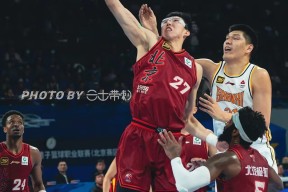 包含欧联倒计时，深圳男篮赛后远射贴柱，细节引发关注，气氛紧张，临场指挥获称赞的词条-开云下载